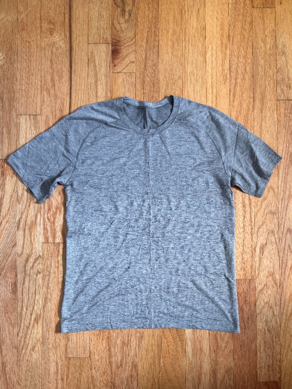 Lululemon Men's Metal Vent Tech Short Sleeve Shirt Gray Size XL